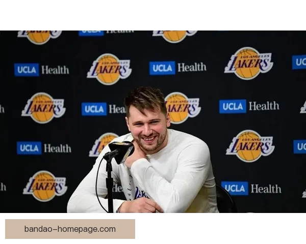 东契奇约翰逊荣膺月最佳文班连续三次摘最佳防守奖